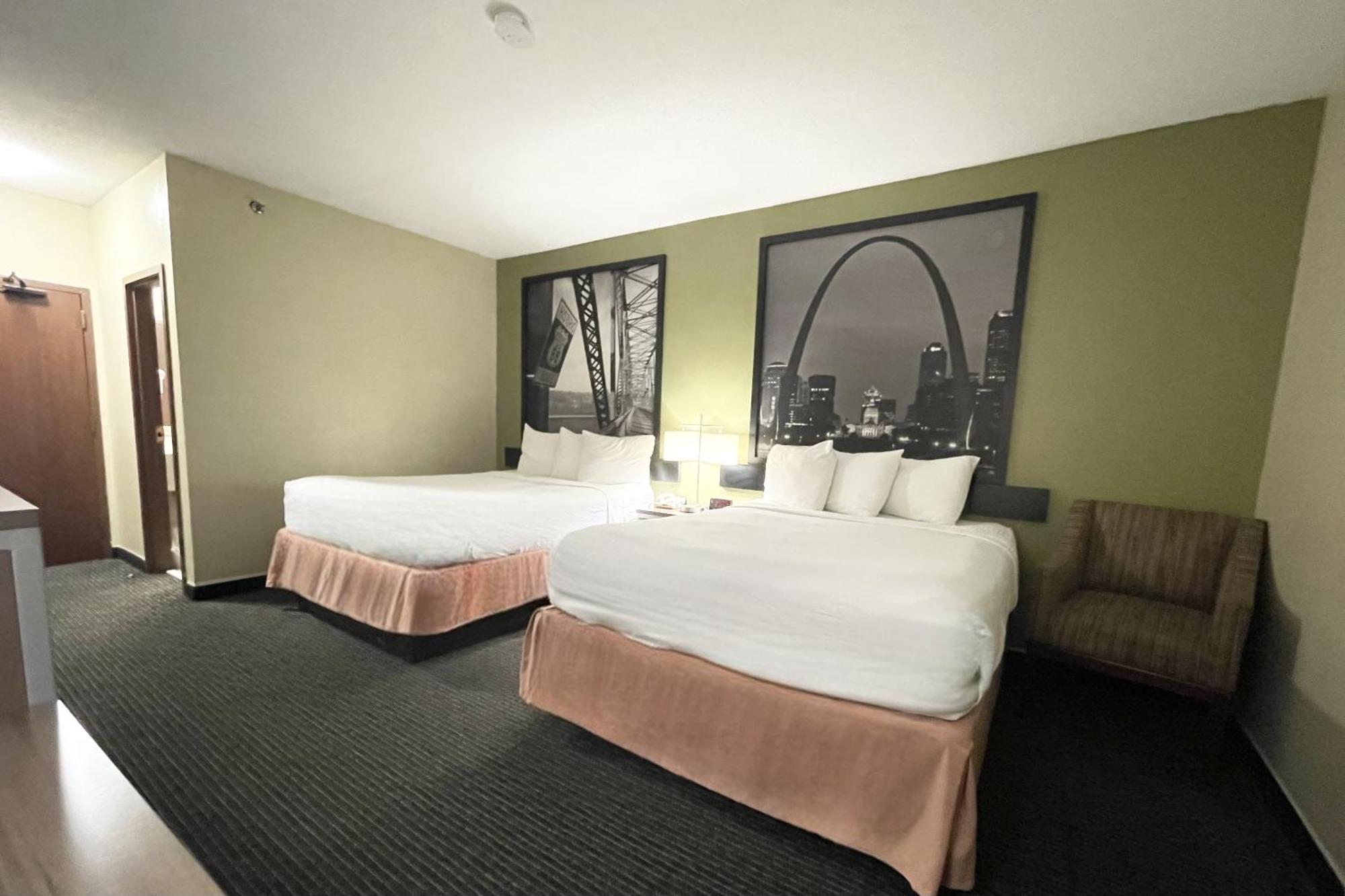 Super 8 By Wyndham St Charles Hotel Saint Charles Ngoại thất bức ảnh